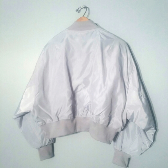 New ROMEO+JULIET COUTURE Bomber Cropped Jacket - Picture 5 of 8